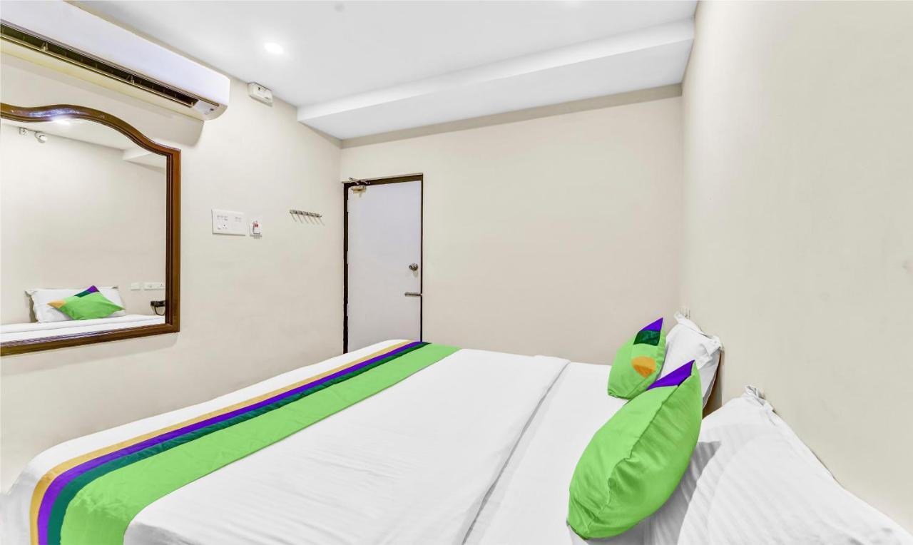 Treebo B Coral, 2 Km From Promenade Beach Hotel Puducherry Buitenkant foto