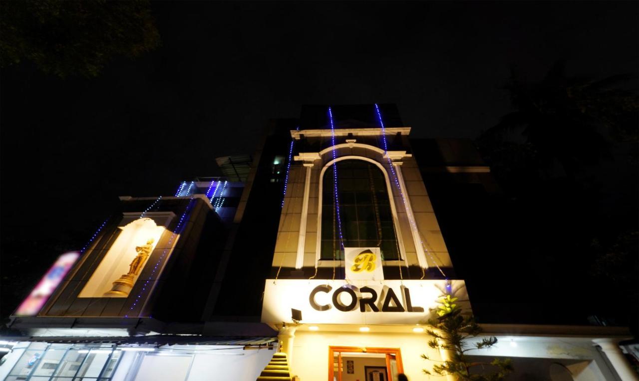 Treebo B Coral, 2 Km From Promenade Beach Hotel Puducherry Buitenkant foto